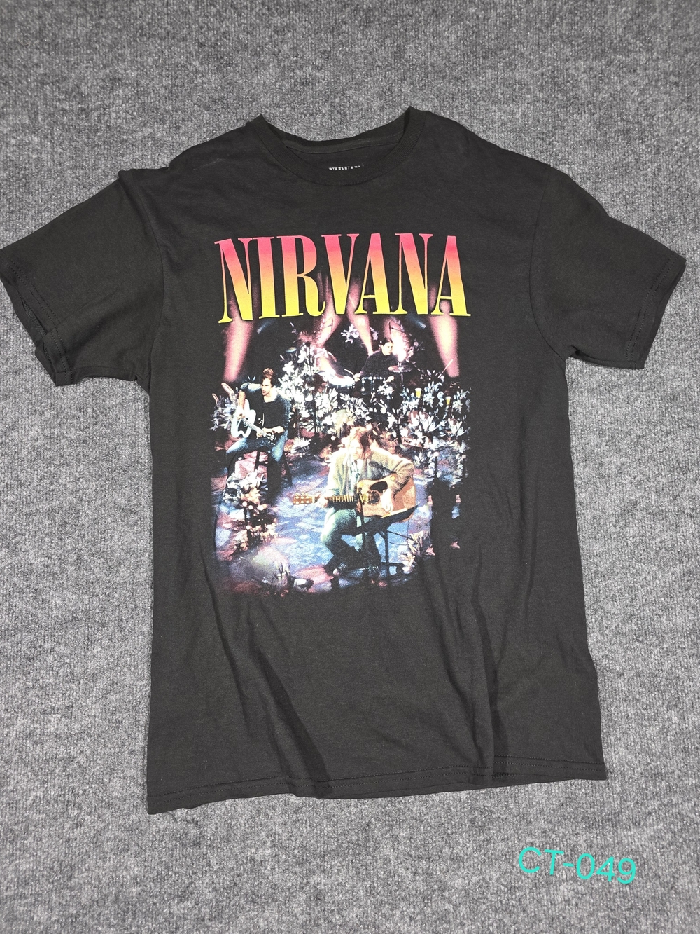 NIRVANA Black Gradient Logo Acoustic Stage Tee